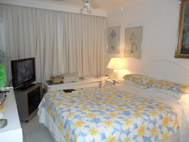 219 Surf Parade, Surfers Paradise QLD 4217