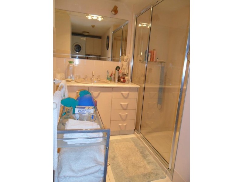 219 Surf Parade, Surfers Paradise QLD 4217