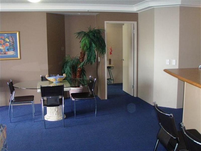 5 Palm Avenue, Surfers Paradise QLD 4217