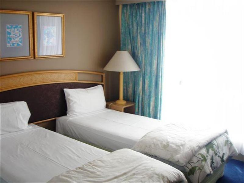 5 Palm Avenue, Surfers Paradise QLD 4217