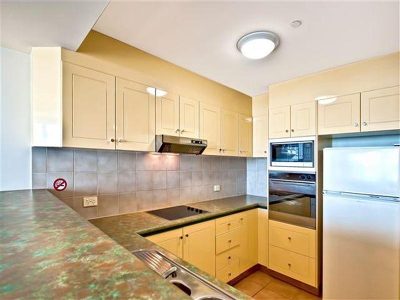 5 Palm Avenue, Surfers Paradise QLD 4217