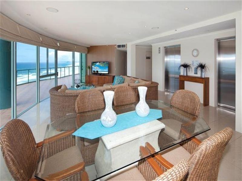 3482 Main Beach Parade, Main Beach QLD 4217