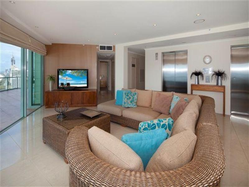 3482 Main Beach Parade, Main Beach QLD 4217