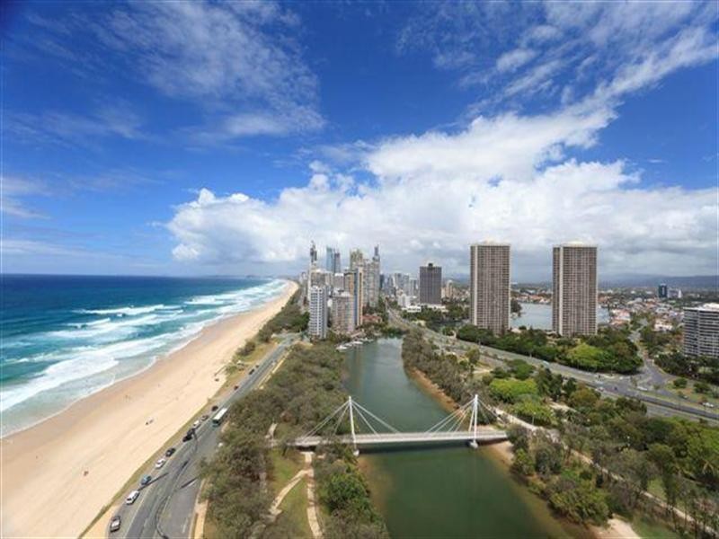 3482 Main Beach Parade, Main Beach QLD 4217