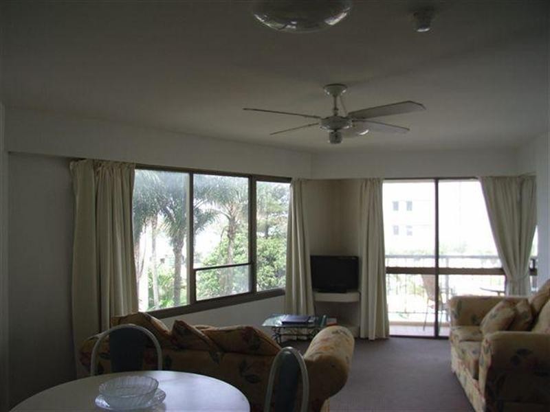 8 8 Trickett Street, Surfers Paradise QLD 4217