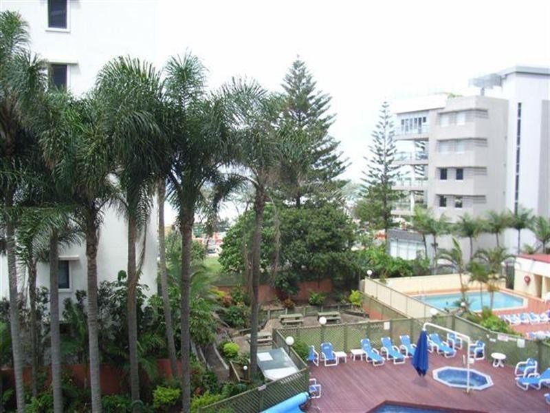 8 8 Trickett Street, Surfers Paradise QLD 4217