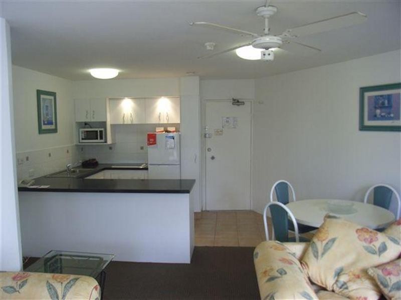 8 8 Trickett Street, Surfers Paradise QLD 4217