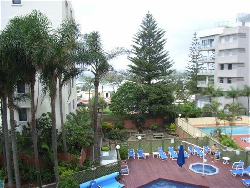 8 8 Trickett Street, Surfers Paradise QLD 4217