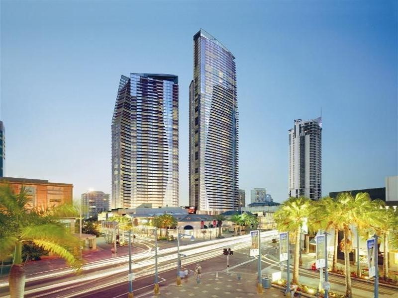 9 Ferny Avenue, Surfers Paradise QLD 4217