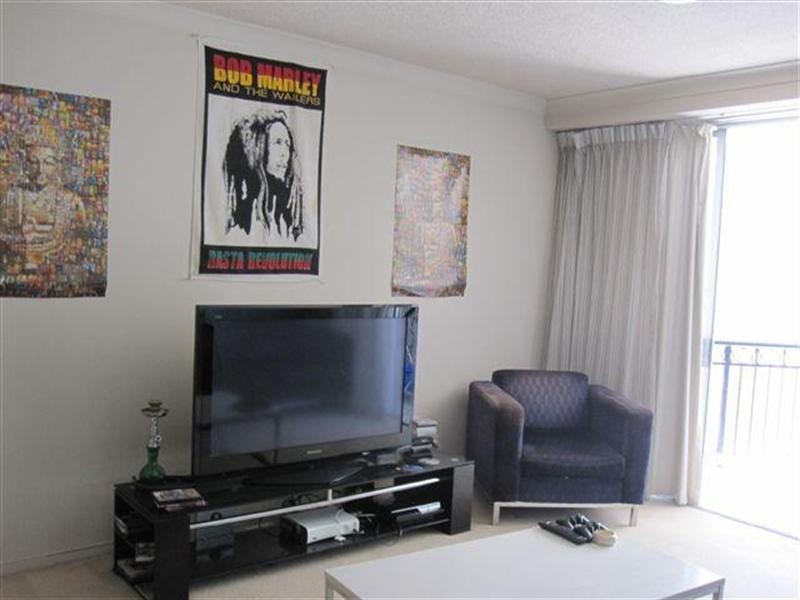 23 Ferny Avenue, Surfers Paradise QLD 4217