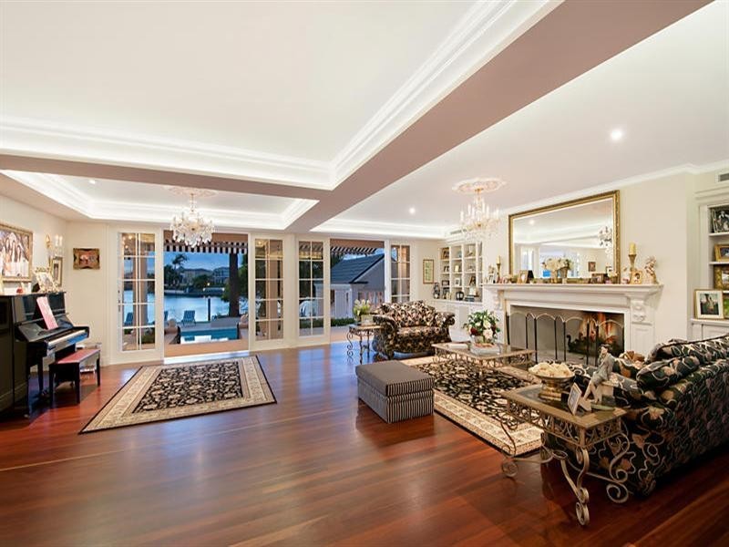Broadbeach Waters QLD 4218