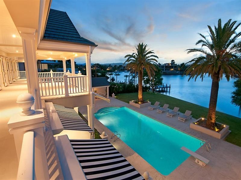 Broadbeach Waters QLD 4218