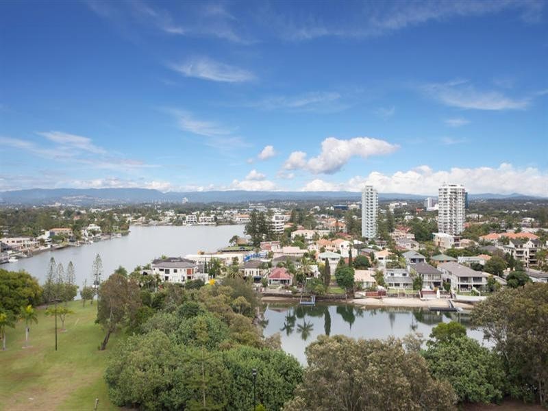 43 Enderley Avenue, Surfers Paradise QLD 4217