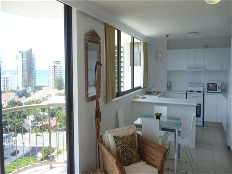 43 Enderley Avenue, Surfers Paradise QLD 4217