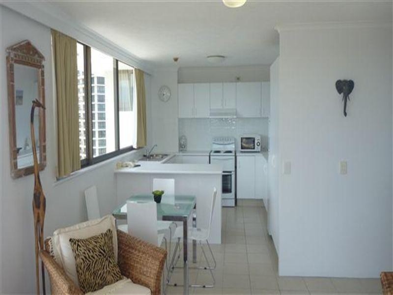 43 Enderley Avenue, Surfers Paradise QLD 4217