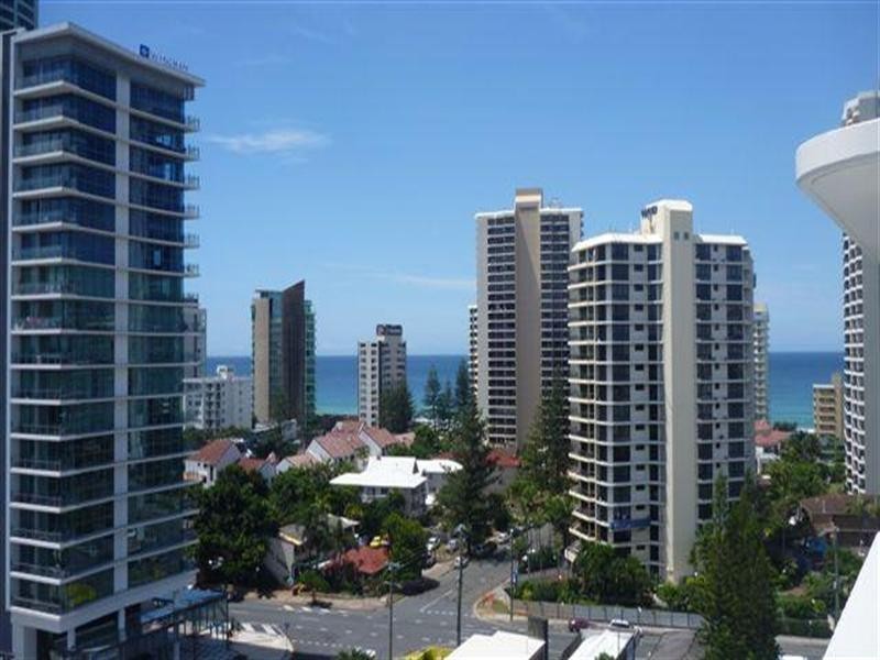 43 Enderley Avenue, Surfers Paradise QLD 4217