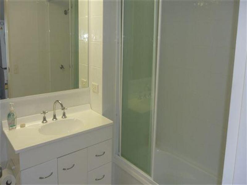 43 Enderley Avenue, Surfers Paradise QLD 4217