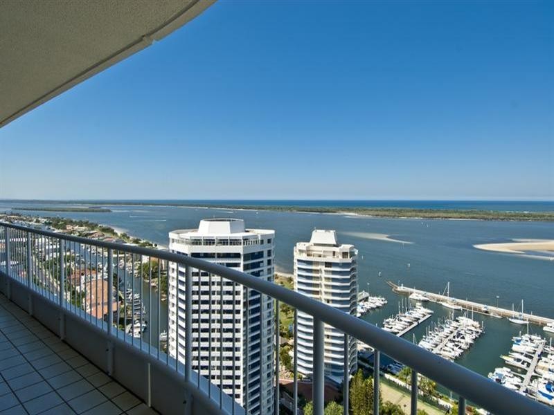 105 Bayview Tower, 21 Bayview Street, Runaway Bay QLD 4216