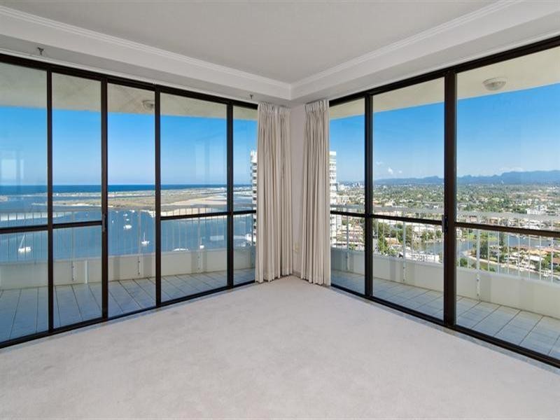 105 Bayview Tower, 21 Bayview Street, Runaway Bay QLD 4216