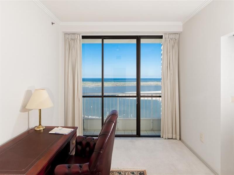 105 Bayview Tower, 21 Bayview Street, Runaway Bay QLD 4216