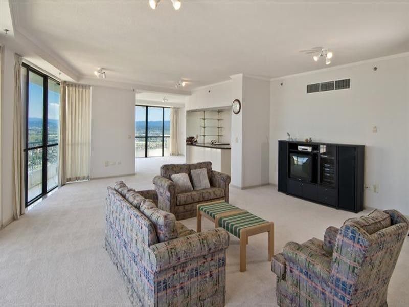 105 Bayview Tower, 21 Bayview Street, Runaway Bay QLD 4216