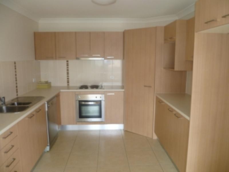 1/16 Armani Avenue, Pimpama QLD 4209