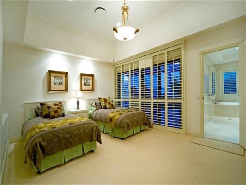 1109 Beechwood Drive, Hope Island QLD 4212