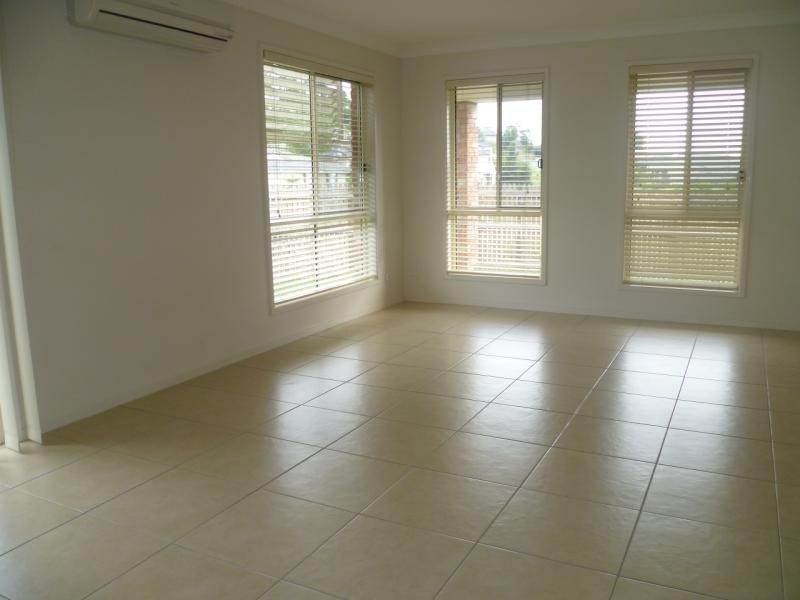 1/44 Pecan Drive, Upper Coomera QLD 4209