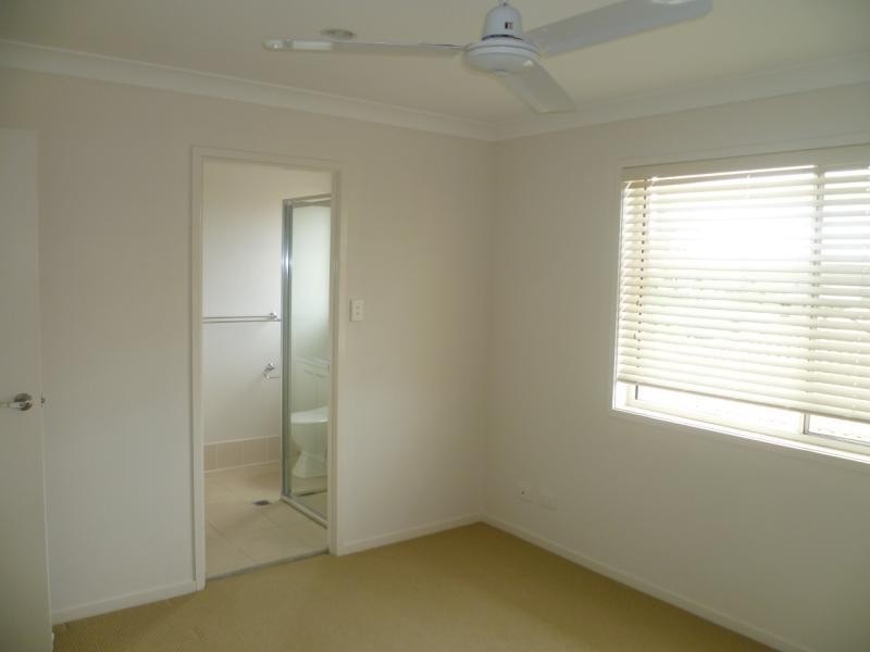 1/44 Pecan Drive, Upper Coomera QLD 4209