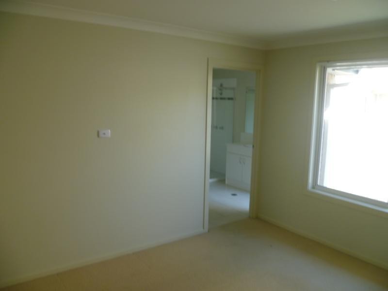 13 Park Esplanade, Coomera QLD 4209