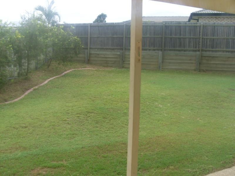 7 Pimelia Court, Regents Park QLD 4118