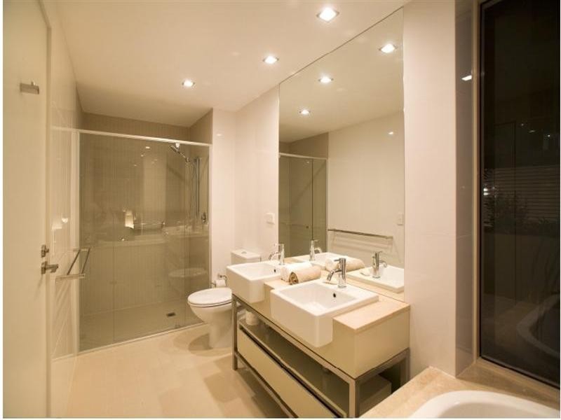 1783 Rialto Quay Drive, Hope Island QLD 4212