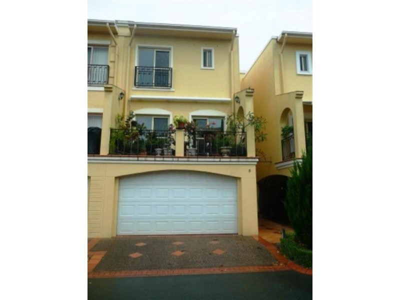 Hope Island QLD 4212