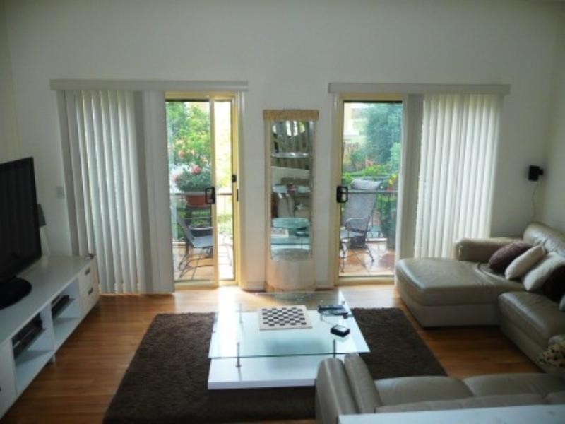 Hope Island QLD 4212