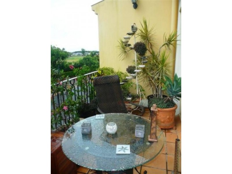 Hope Island QLD 4212