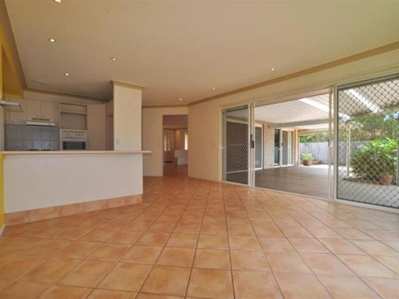 110 Monterey Keys Drive, Helensvale QLD 4212