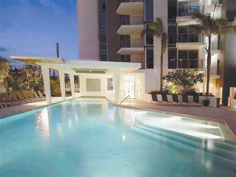 18 Enderley Avenue, Surfers Paradise QLD 4217