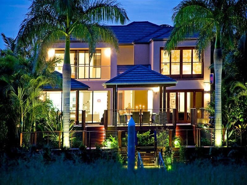 2324 Cressbrook Drive, Hope Island QLD 4212
