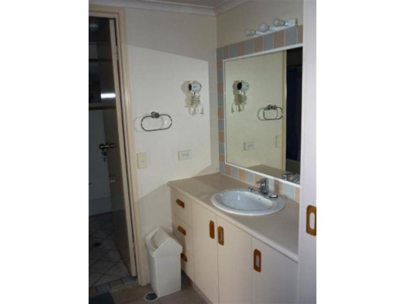 313-1 Paradise Island, Surfers Paradise QLD 4217