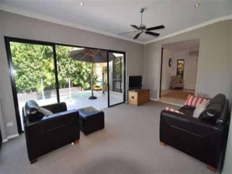 15 Wells Street, Southport QLD 4215