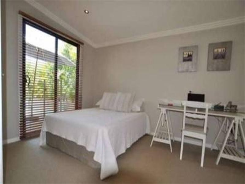 15 Wells Street, Southport QLD 4215