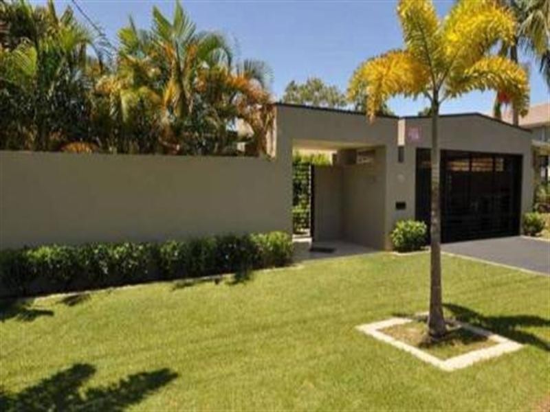 15 Wells Street, Southport QLD 4215