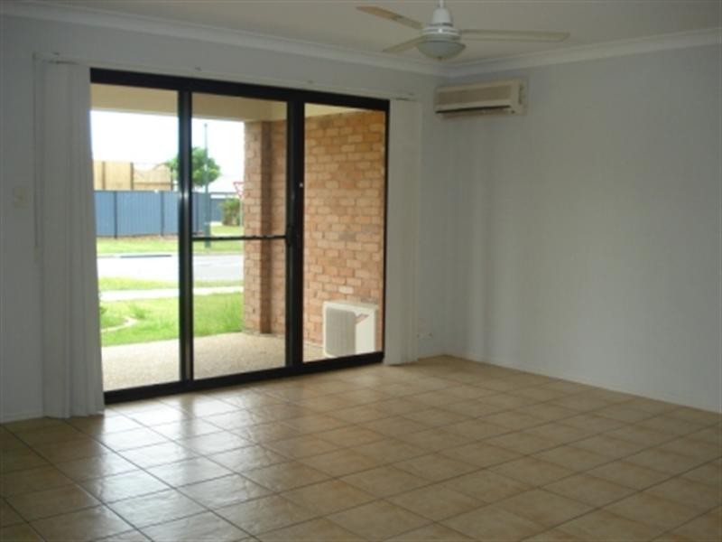 2/20 Turnbull Drive, Upper Coomera QLD 4209