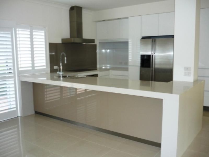 19 Veronica Street, Tallai QLD 4213