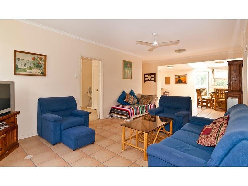 23 Pine Avenue, Surfers Paradise QLD 4217