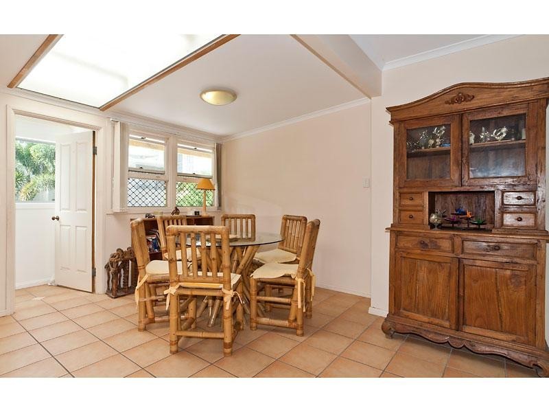 23 Pine Avenue, Surfers Paradise QLD 4217