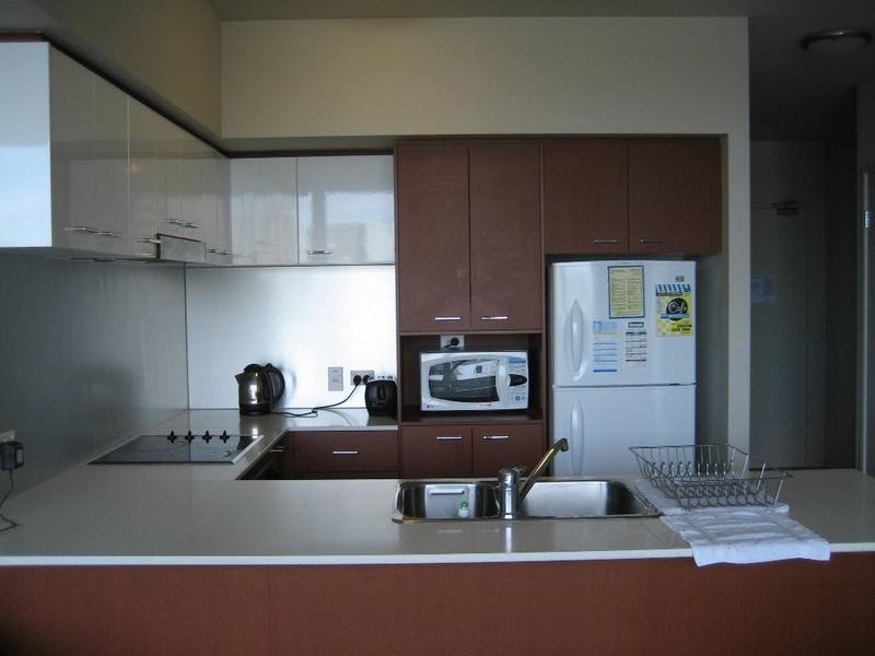 23 Ferny Avenue, Surfers Paradise QLD 4217