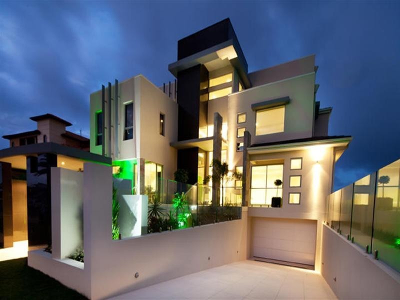 54 Knightsbridge Parade East, Sovereign Islands QLD 4216