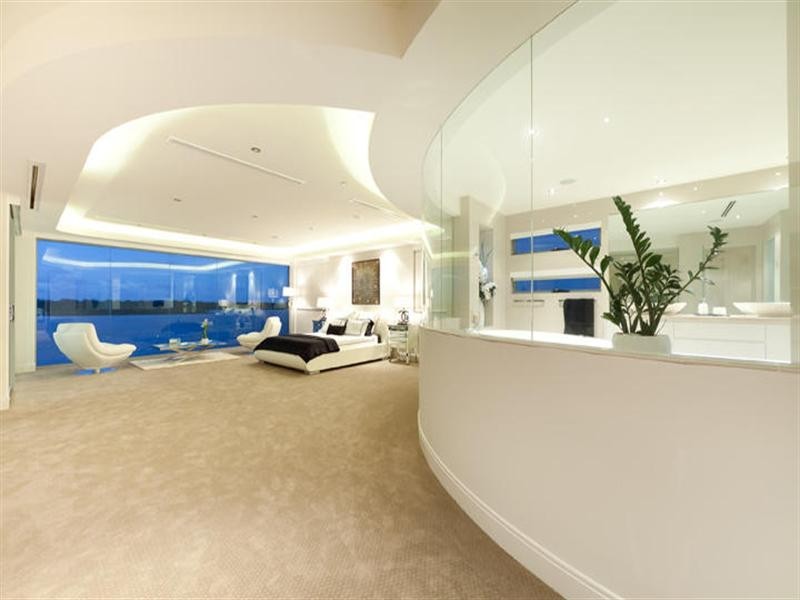 54 Knightsbridge Parade East, Sovereign Islands QLD 4216