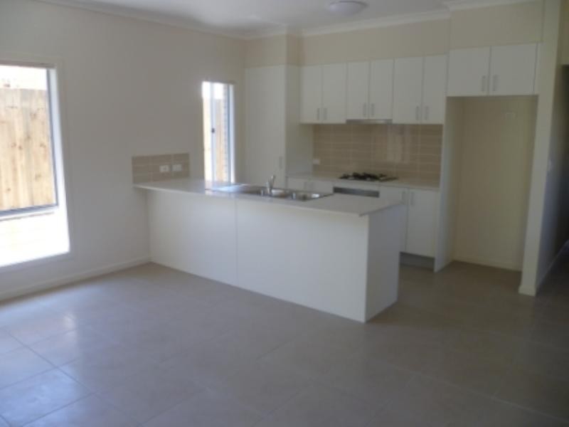14 Leon Capra Drive, Augustine Heights QLD 4300